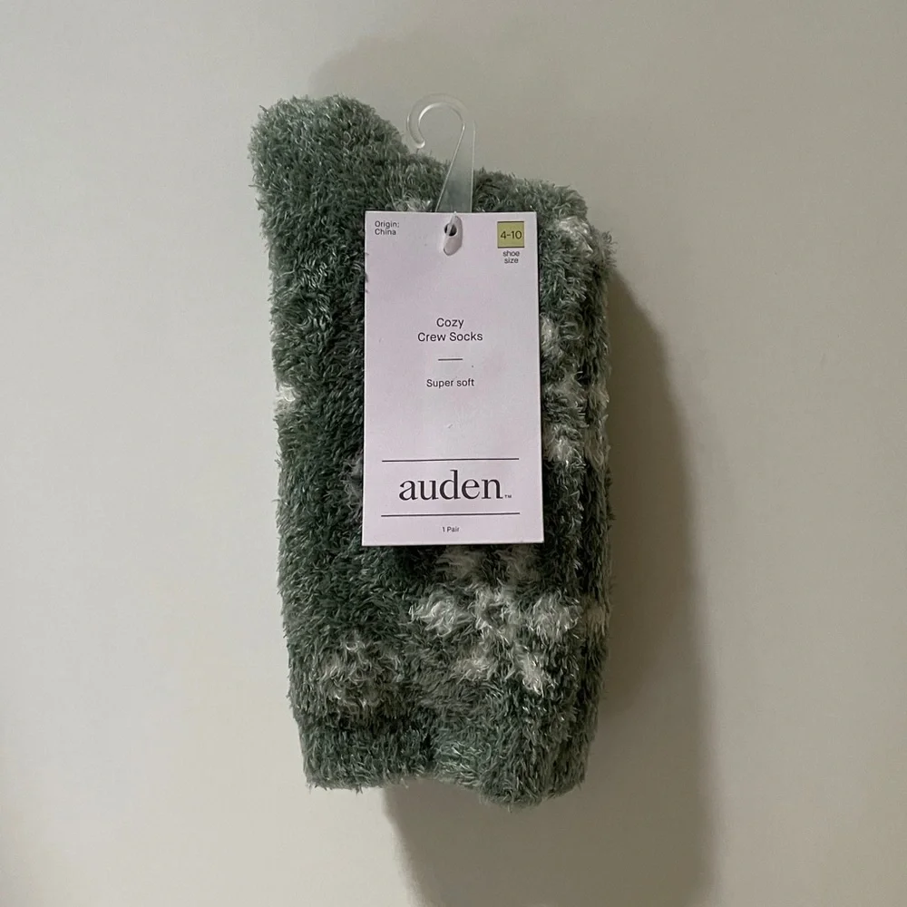 Auden Cozy Crew Socks Green White Soft